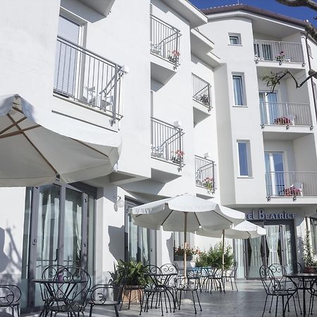 Hotel Beatrice Sirolo Kültér fotó